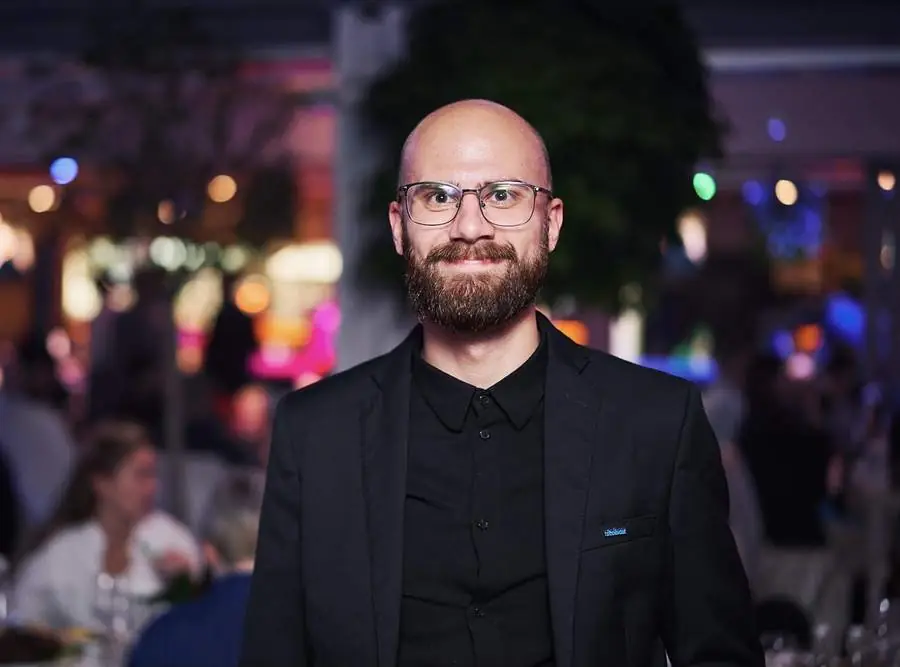 Ross Shemeliak at a conference