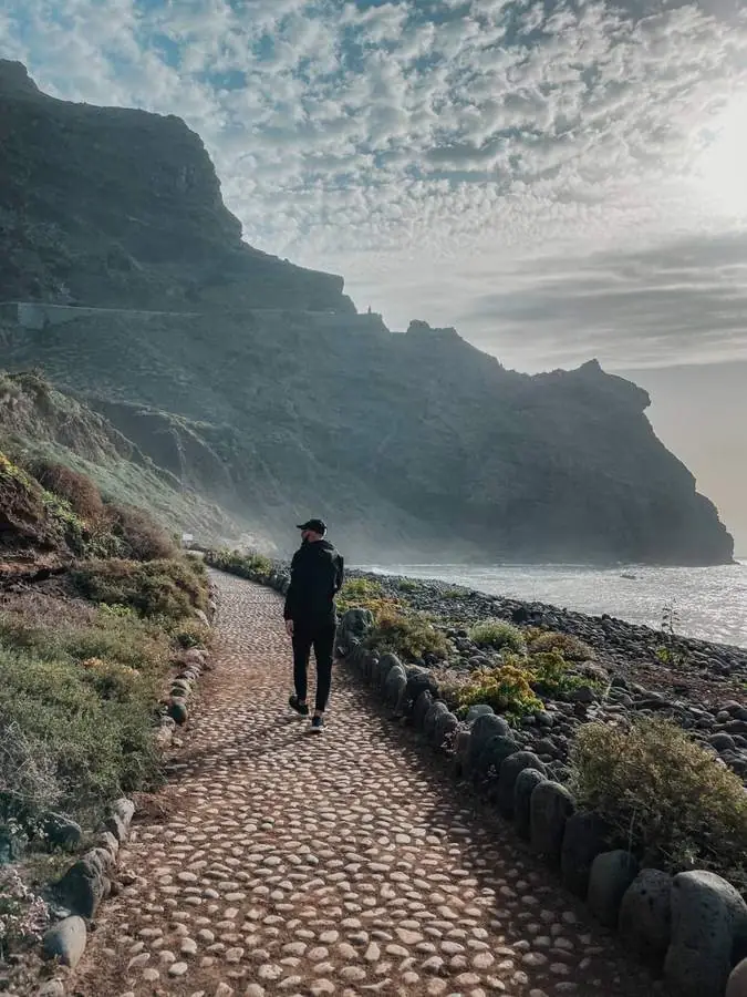 Ross Shemeliak, travel